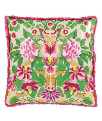 Ikebana Damask Fuchsia Embroidered Cushion sélection de produits