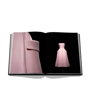 Livre Dior by Raf Simons la colonne vertébrale